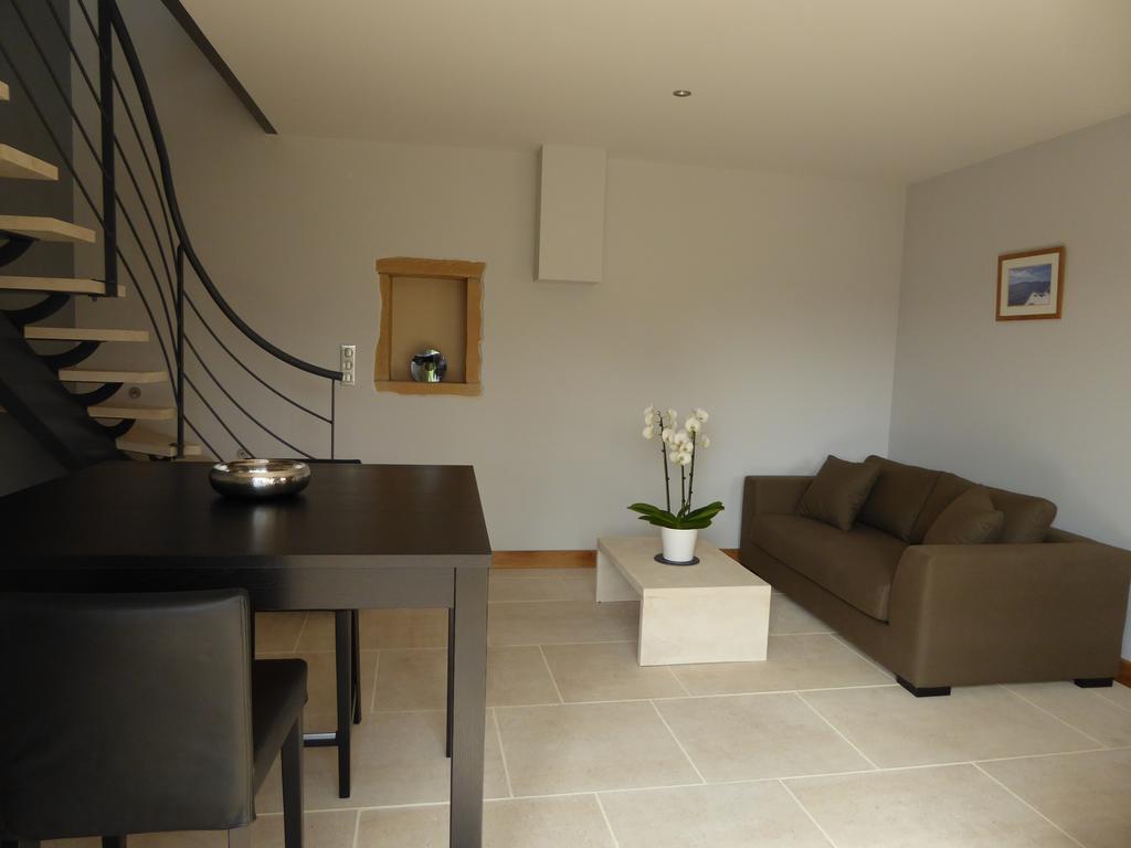 Gite Stone & Spa Chasselay Экстерьер фото